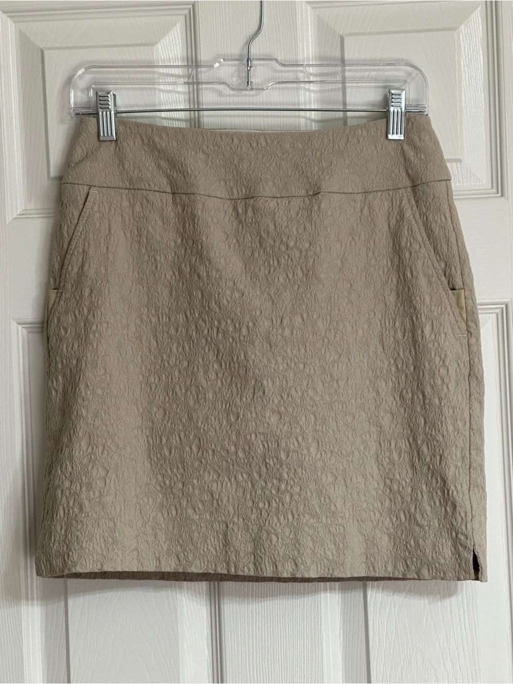 Swing Control Textured Jacquard Golf Skort Taupe Women’s Size 6